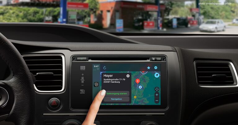 Bezahlen an der Zapfsäule über CarPlay und Android Auto